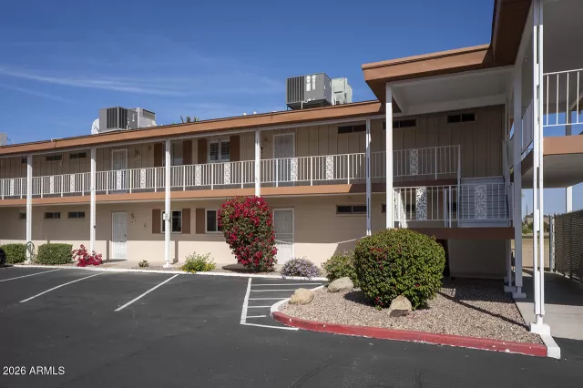 MLS: 6984958 Condo For Sale