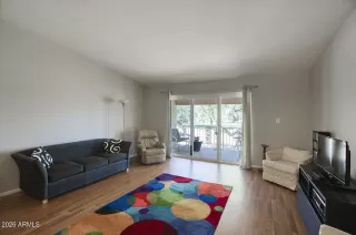 Photo #6: 6984958 Listing 