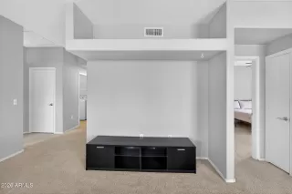 Photo #4: 6984994 Listing