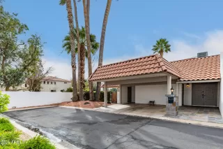 More Details about MLS # 6985054 : 6508 N MARYLAND CIRCLE