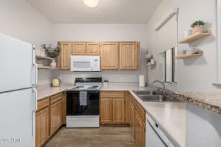 Photo #2: 6985086 Listing 