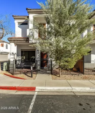 Photo #1: 6985135 Listing 