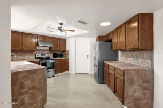 Photo #5: 6985153 Listing 