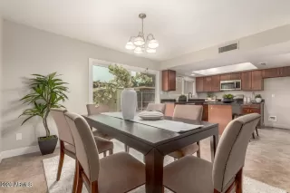 Photo #5: 6985191 Listing 