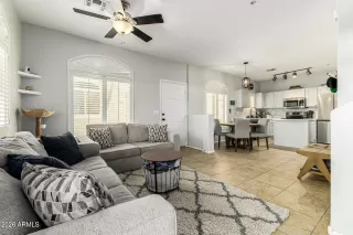 Photo #5: 6985278 Listing 