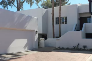 Photo #1: 6985300 Listing 