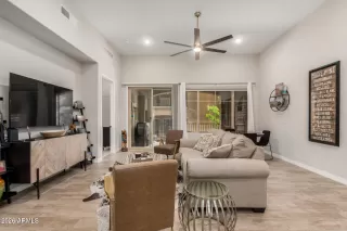 Photo #5: 6985350 Listing 