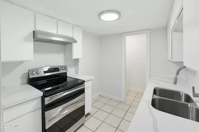 MLS: 6985409 Condo For Sale