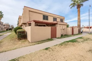 Photo #2: 6985409 Listing