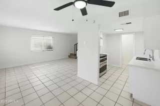 Photo #6: 6985409 Listing