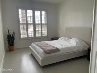 Photo #4: 6985479 Listing