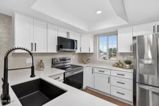 Photo #1: 6985533 Listing 