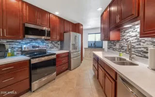 Photo #3: 6985555 Listing