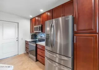 Photo #4: 6985555 Listing