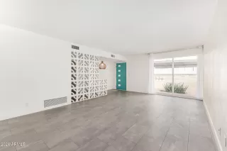 Photo #5: 6985580 Listing 