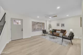 Photo #4: 6985628 Listing 