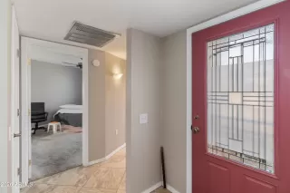 Photo #5: 6985735 Listing 