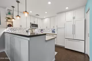 Photo #5: 6985769 Listing 