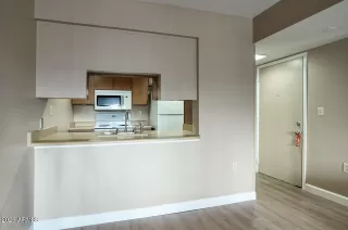 Photo #3: 6985868 Listing 