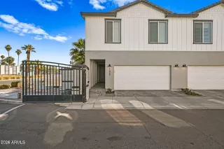 Photo #2: 6985869 Listing