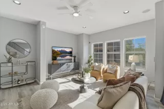 Photo #3: 6985931 Listing 