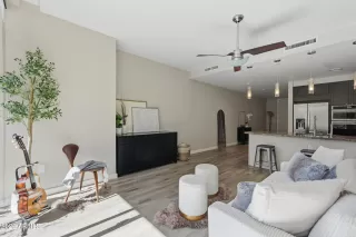 Photo #3: 6985934 Listing 