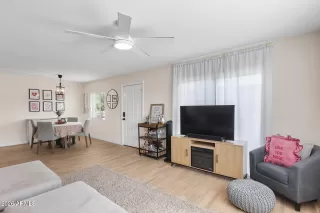 Photo #4: 6985961 Listing 