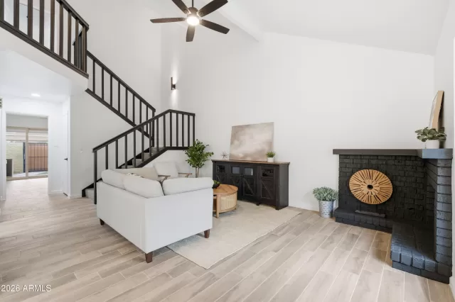 MLS: 6985976 Condo For Sale