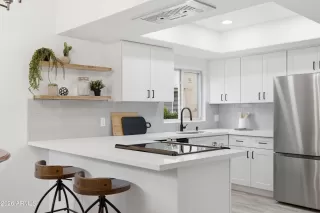 Photo #1: 6985976 Listing