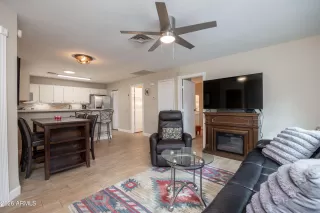 Photo #4: 6986015 Listing