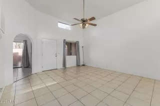 Photo #4: 6986048 Listing 