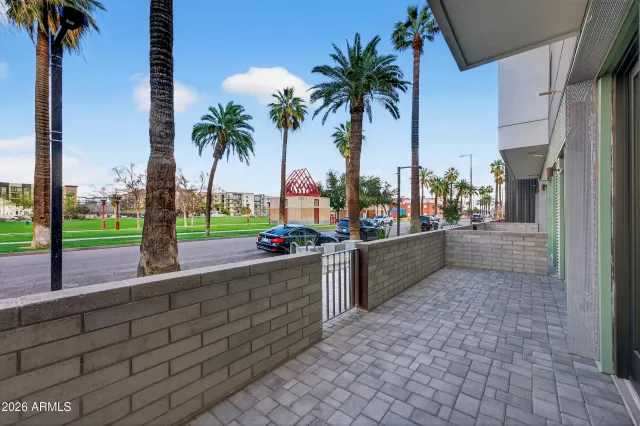 MLS: 6986188 Condo For Sale