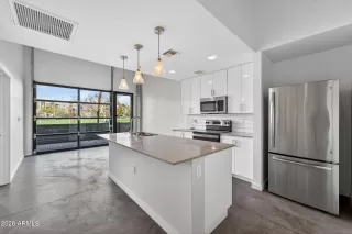 Photo #4: 6986188 Listing 