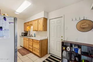 Photo #3: 6986350 Listing 