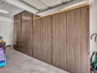 Photo #5: 6986371 Listing