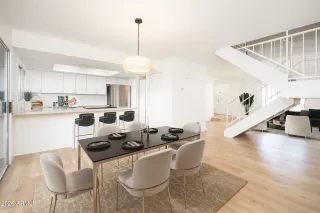 Photo #3: 6986406 Listing 