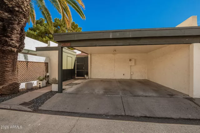 MLS: 6986480 Condo For Sale