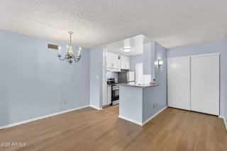 Photo #6: 6986504 Listing 