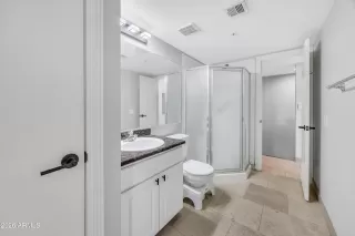 Photo #6: 6986521 Listing