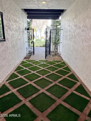 Photo #1: 6986537 Listing 