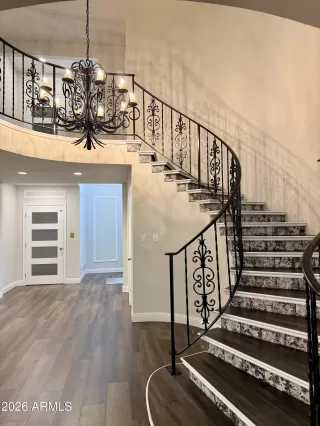 Photo #2: 6986537 Listing 