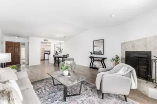 Photo #3: 6986595 Listing