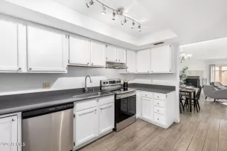 Photo #6: 6986595 Listing