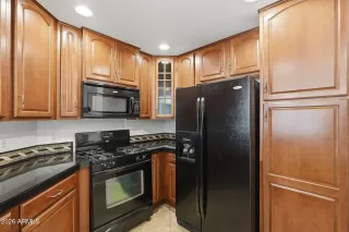 Photo #5: 6986698 Listing 