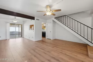 Photo #3: 6986715 Listing 