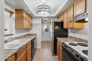 Photo #6: 6986715 Listing 