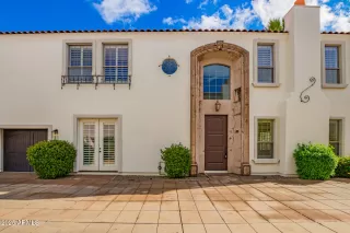 More Details about MLS # 6986834 : 111 W MISSOURI AVENUE E#E