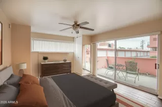 Photo #4: 6986890 Listing