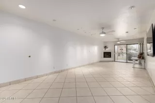 Photo #4: 6986948 Listing 