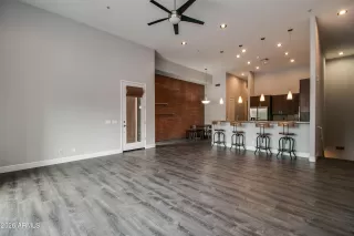 Photo #4: 6986982 Listing 